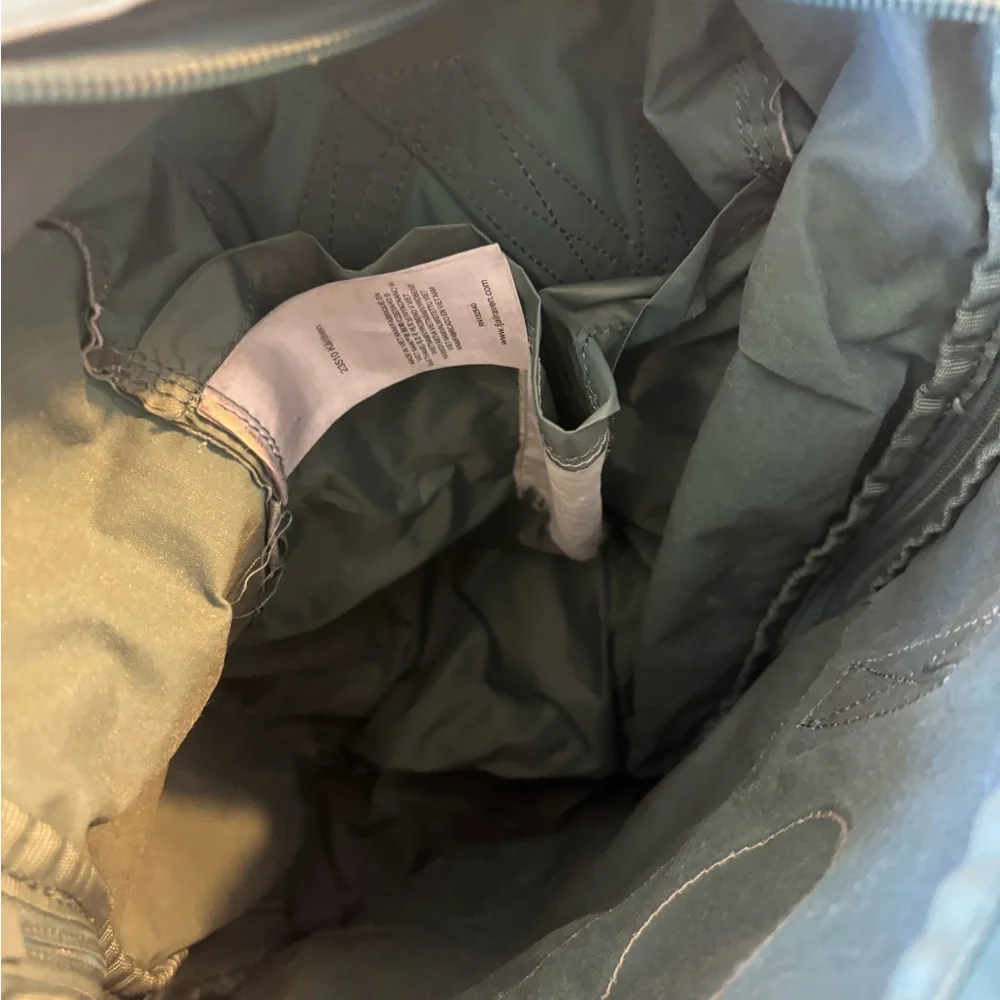 Fjallraven‎ Kånken Backpack in Olive Green